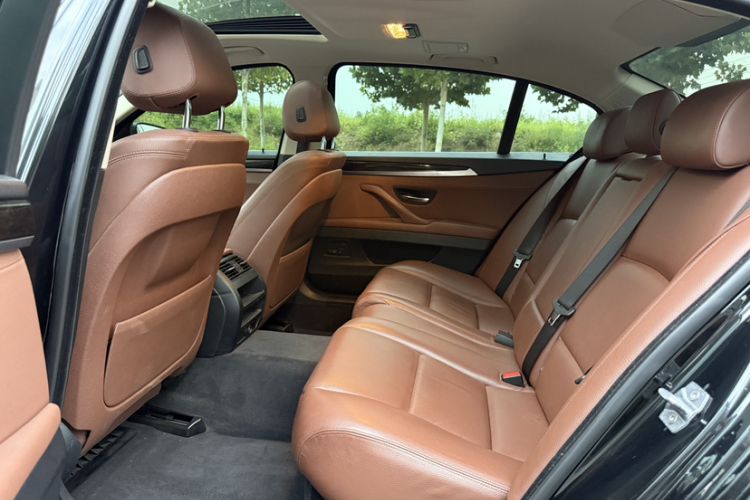 Used BMW 5 Series 2014 525Li Leading Model Interior 3