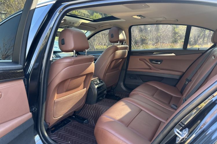 Used BMW 5 Series 2014 525Li Leading Model Interior 3