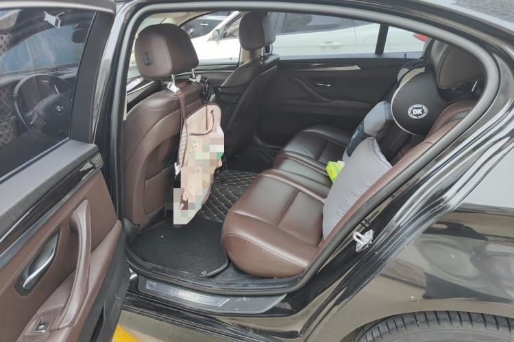 Used BMW 5 Series 2014 525Li Luxury Design Package Interior 4