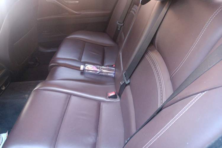 Used BMW 5 Series 2014 525Li Luxury Design Package Interior 4