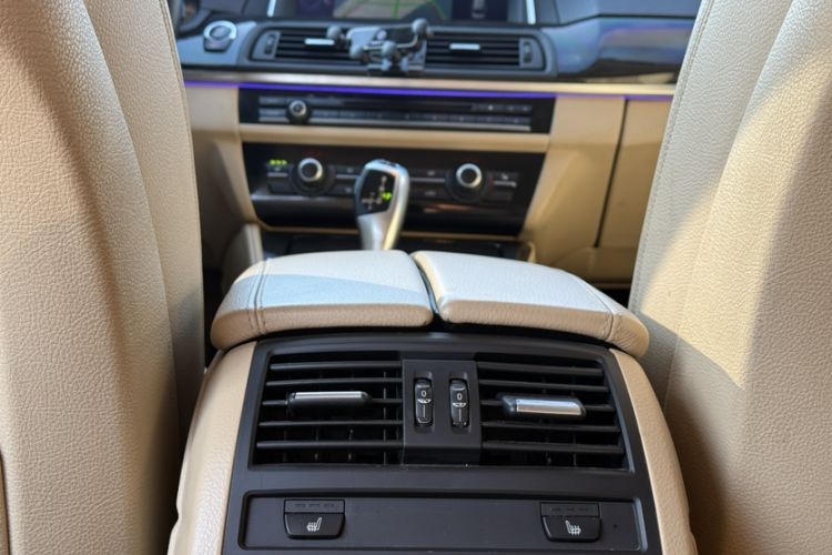 Used BMW 5 Series 2014 525Li Luxury Design Package Interior 6