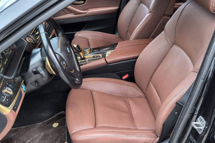 Used BMW 5 Series 2014 535Li Leading Model Interior 7