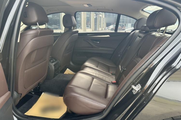 Used BMW 5 Series 2014 525Li Luxury Design Package Interior 8