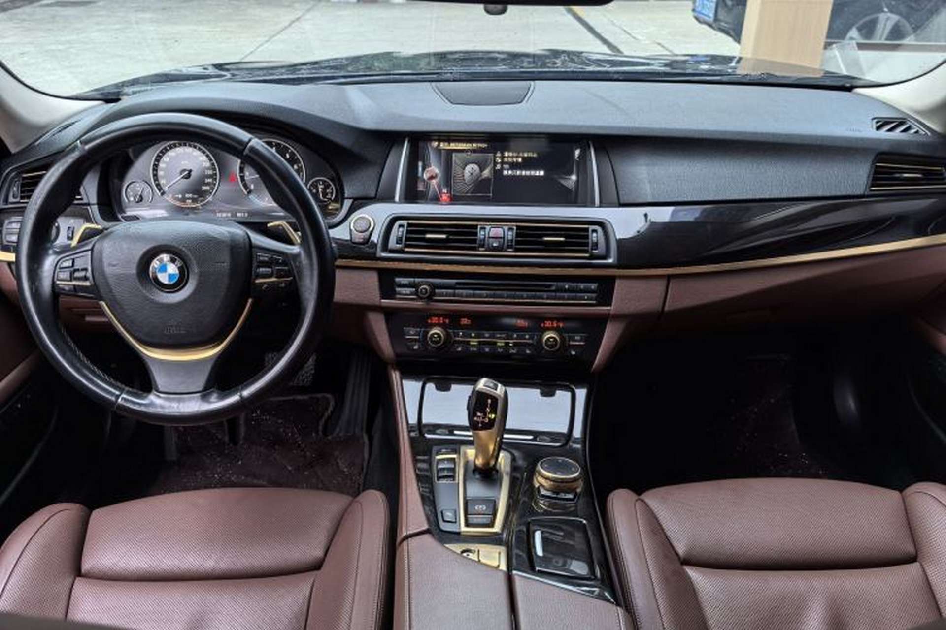 Used BMW 5 Series 2014 535Li Leading Model Interior 8