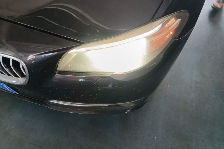 Used BMW 5 Series 2014 525Li Luxury Design Package Left Front Headlight