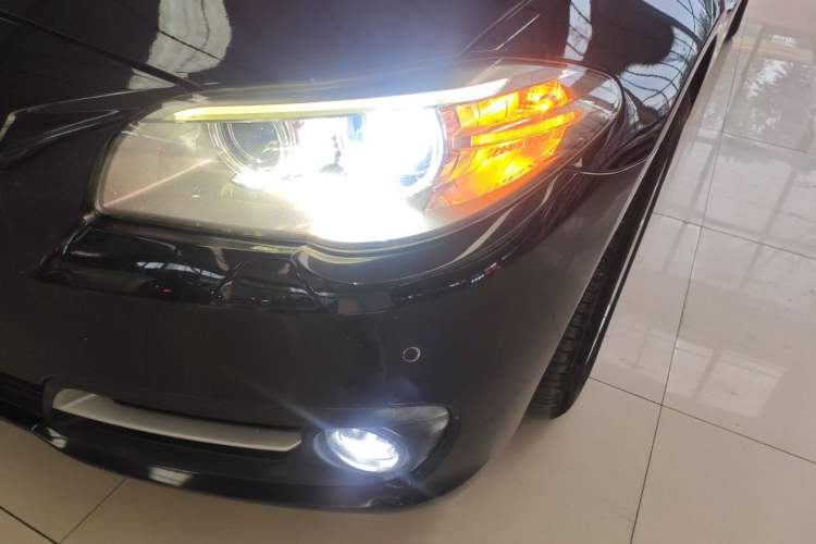 Used BMW 5 Series 2014 520Li Elegant Model Left Front Headlight