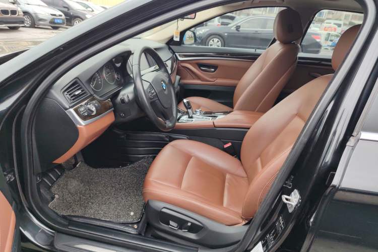Used BMW 5 Series 2014 525Li Leading Model Left Front Seat