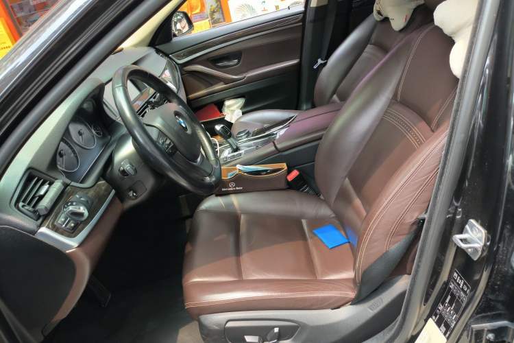 Used BMW 5 Series 2014 525Li Luxury Design Package Left Front Seat