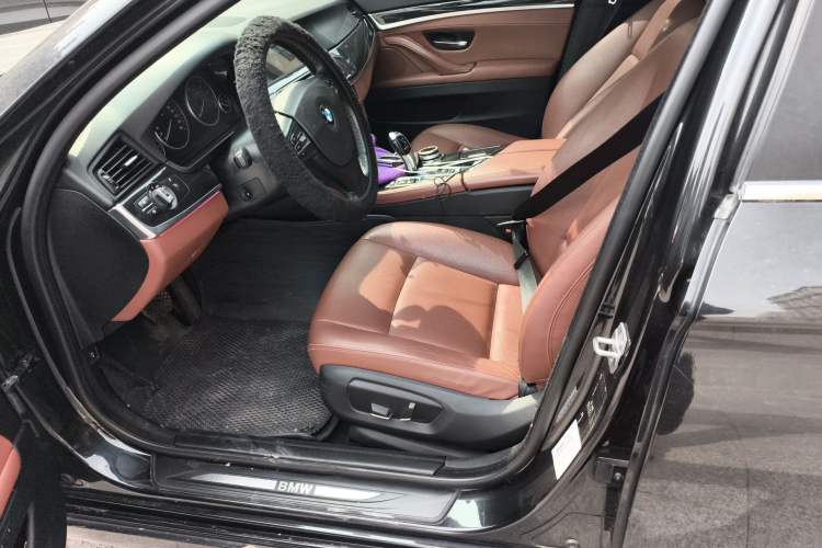 Used BMW 5 Series 2014 520Li Elegant Model Left Front Seat