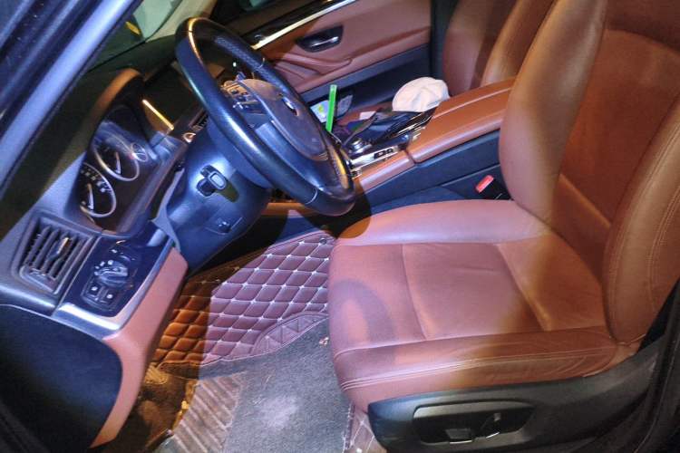 Used BMW 5 Series 2014 520Li Elegant Model Left Front Seat