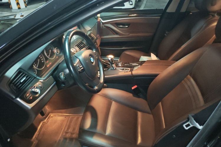 Used BMW 5 Series 2014 525Li Luxury Design Package Left Front Seat