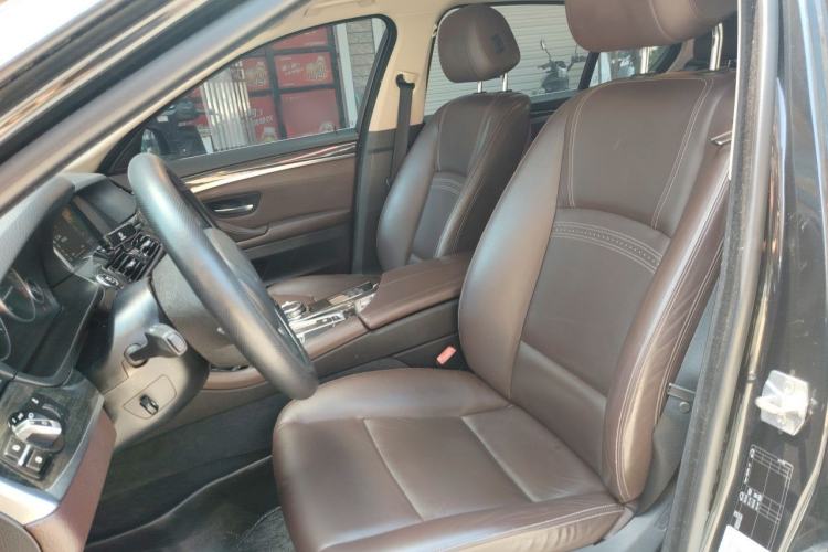 Used BMW 5 Series 2014 525Li Luxury Design Package Left Front Seat