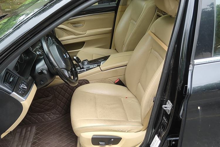 Used BMW 5 Series 2014 525Li Luxury Design Package Left Front Seat