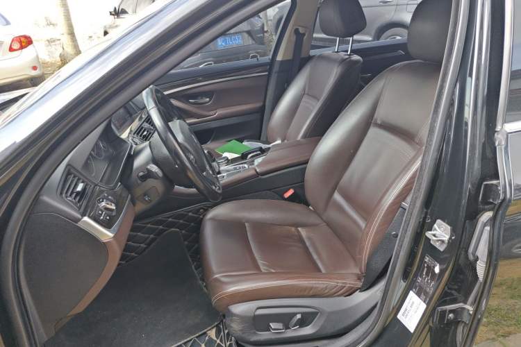 Used BMW 5 Series 2014 535Li Luxury Design Package Left Front Seat