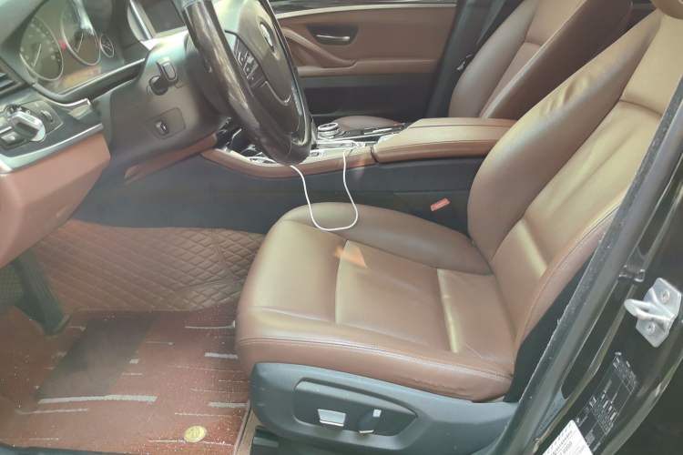 Used BMW 5 Series 2014 520Li Elegant Model Left Front Seat