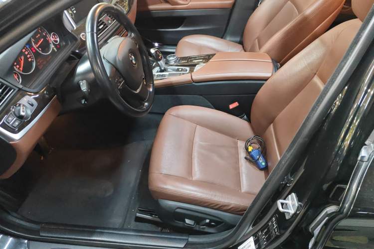 Used BMW 5 Series 2014 528Li Leading Model Left Front Seat