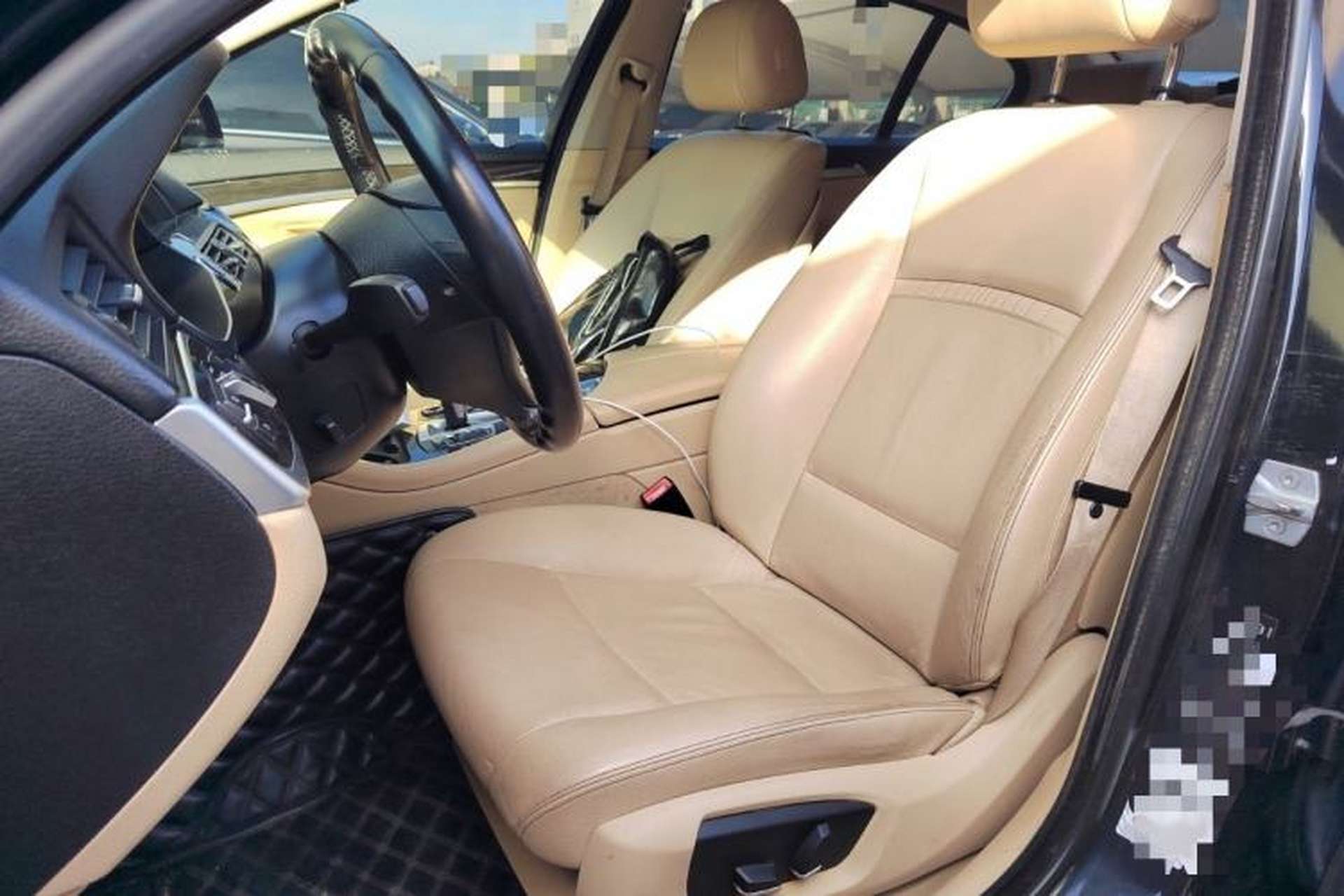 Used BMW 5 Series 2014 525Li Luxury Design Package Left Front Seat