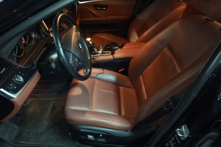 Used BMW 5 Series 2014 520i Elegant Edition Left Front Seat