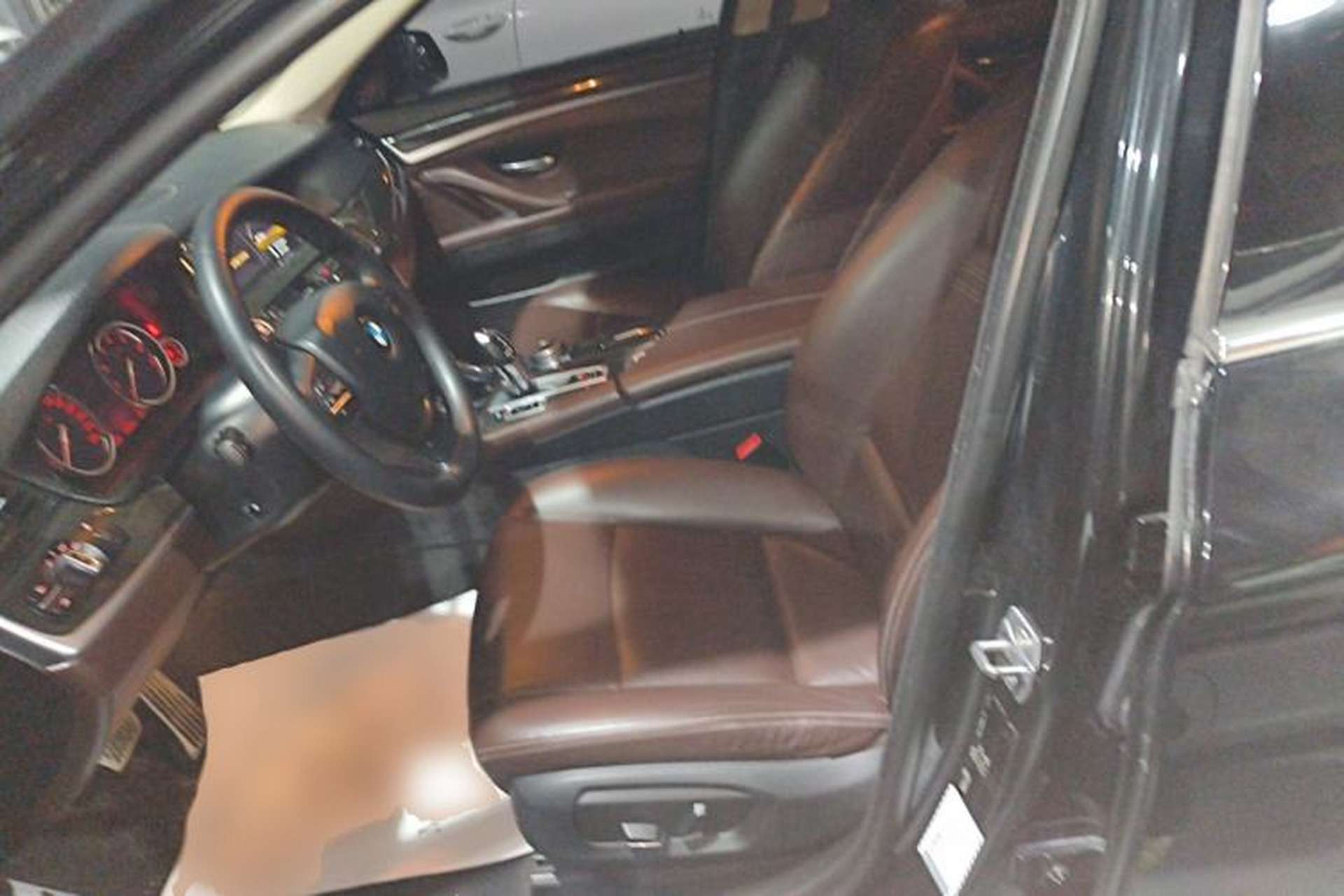 Used BMW 5 Series 2014 525Li Luxury Design Package Left Front Seat