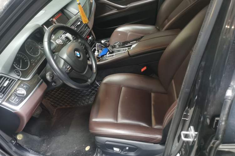 Used BMW 5 Series 2014 525Li Luxury Design Package Left Front Seat