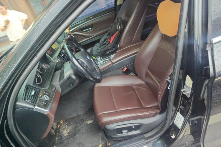 Used BMW 5 Series 2014 525Li Luxury Design Package Left Front Seat