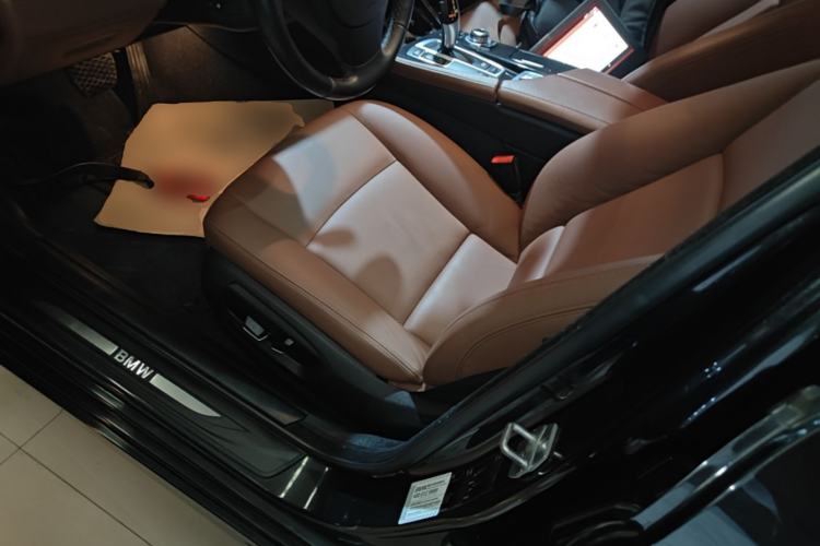 Used BMW 5 Series 2014 520Li Elegant Model Left Front Seat