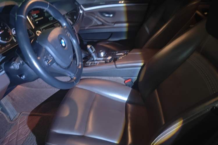 Used BMW 5 Series 2014 525Li Luxury Design Package Left Front Seat