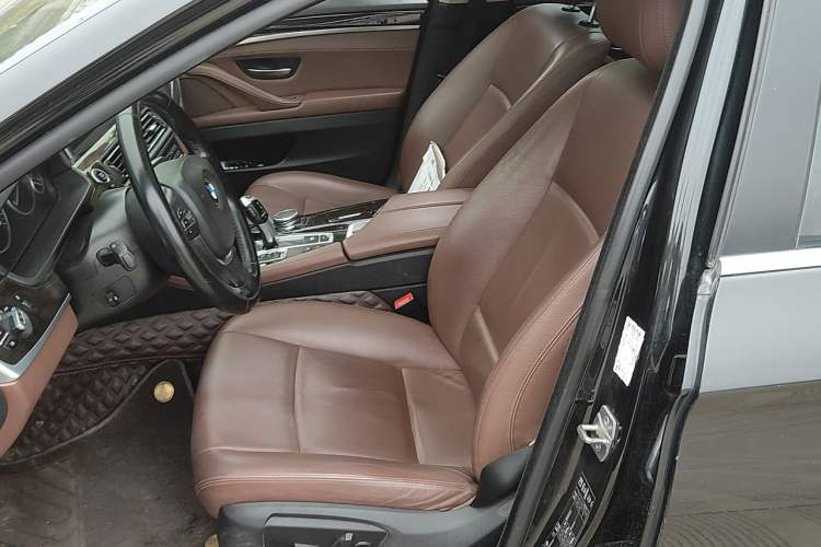 Used BMW 5 Series 2014 528Li xDrive Luxury Design Package Left Front Seat