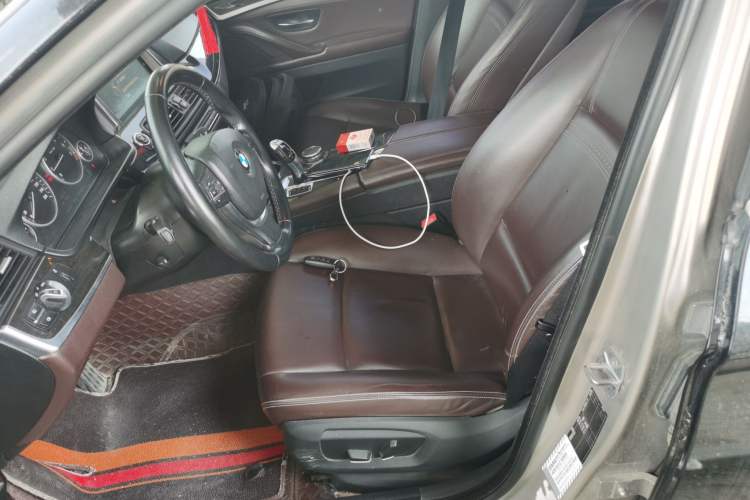 Used BMW 5 Series 2014 525Li Luxury Design Package Left Front Seat