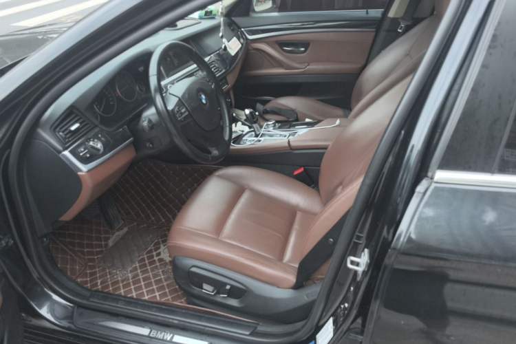 Used BMW 5 Series 2014 520Li Elegant Model Left Front Seat