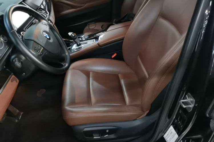 Used BMW 5 Series 2014 525Li Leading Model Left Front Seat