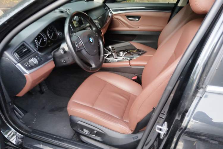 Used BMW 5 Series 2014 520i Elegant Edition Left Front Seat