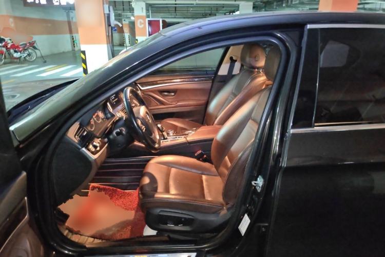 Used BMW 5 Series 2014 525Li Luxury Design Package Left Front Seat