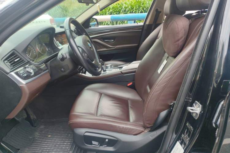 Used BMW 5 Series 2014 525Li Luxury Design Package Left Front Seat