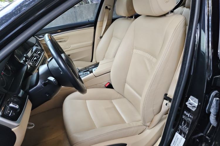 Used BMW 5 Series 2014 525Li Luxury Design Package Left Front Seat