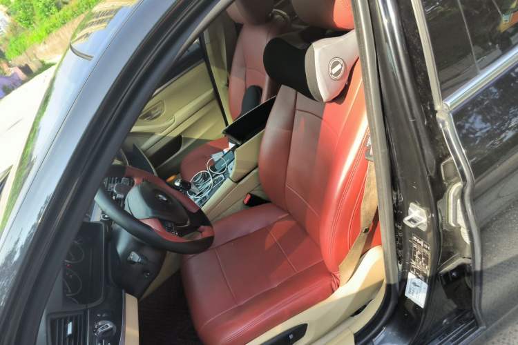 Used BMW 5 Series 2014 525Li Luxury Design Package Left Front Seat