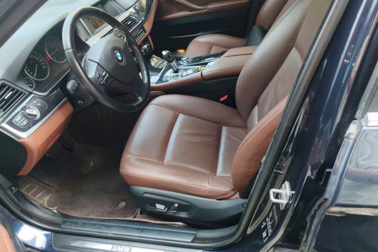 Used BMW 5 Series 2014 520i Elegant Edition Left Front Seat