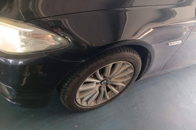 Used BMW 5 Series 2014 525Li Luxury Design Package Left Front Wheel Hub