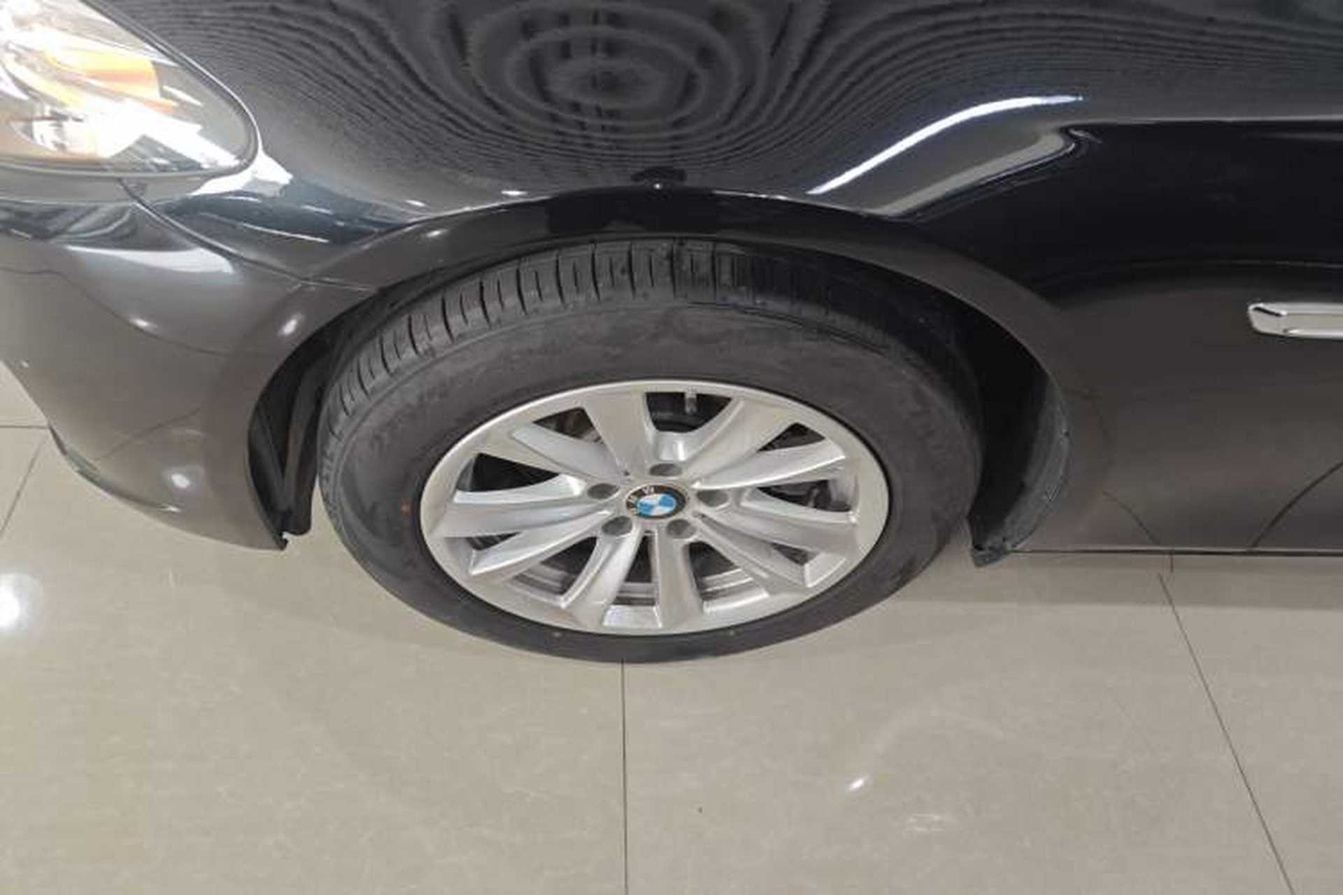 Used BMW 5 Series 2014 520Li Elegant Model Left Front Wheel Hub