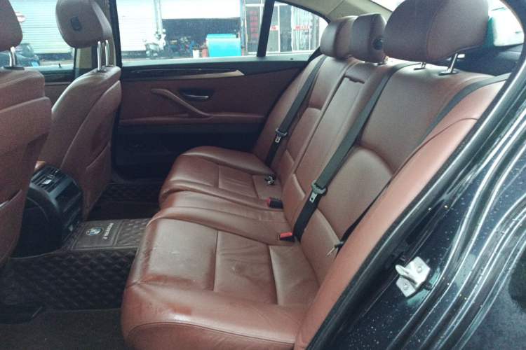 Used BMW 5 Series 2014 525Li Leading Model Left Rear Seat