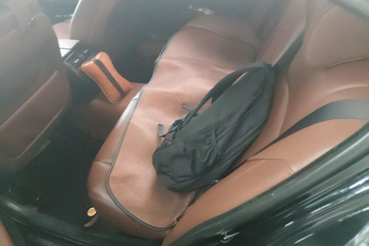 Used BMW 5 Series 2014 525Li Leading Model Left Rear Seat