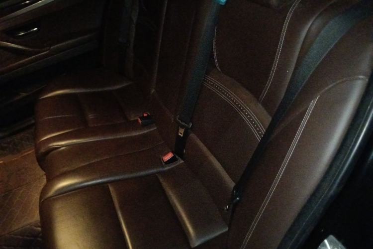 Used BMW 5 Series 2014 525Li Luxury Design Package Left Rear Seat