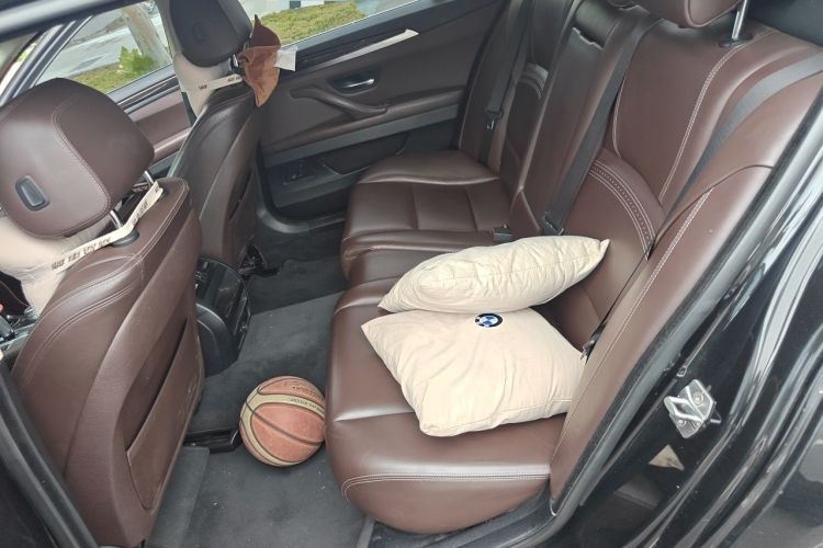 Used BMW 5 Series 2014 525Li Luxury Design Package Left Rear Seat