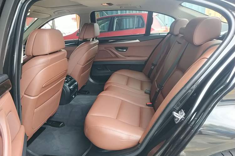 Used BMW 5 Series 2014 535Li Leading Model Left Rear Seat