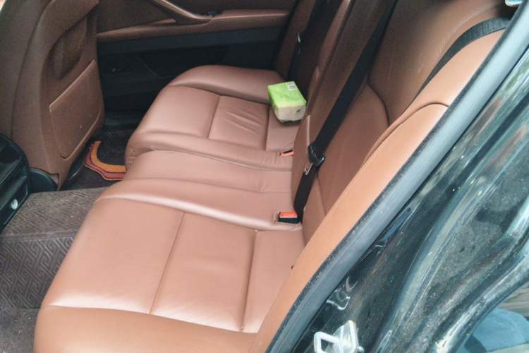 Used BMW 5 Series 2014 525Li Leading Model Left Rear Seat