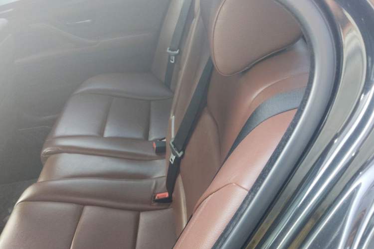 Used BMW 5 Series 2014 528Li Leading Model Left Rear Seat