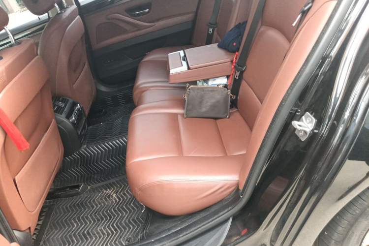 Used BMW 5 Series 2014 528Li xDrive Premium Edition Left Rear Seat