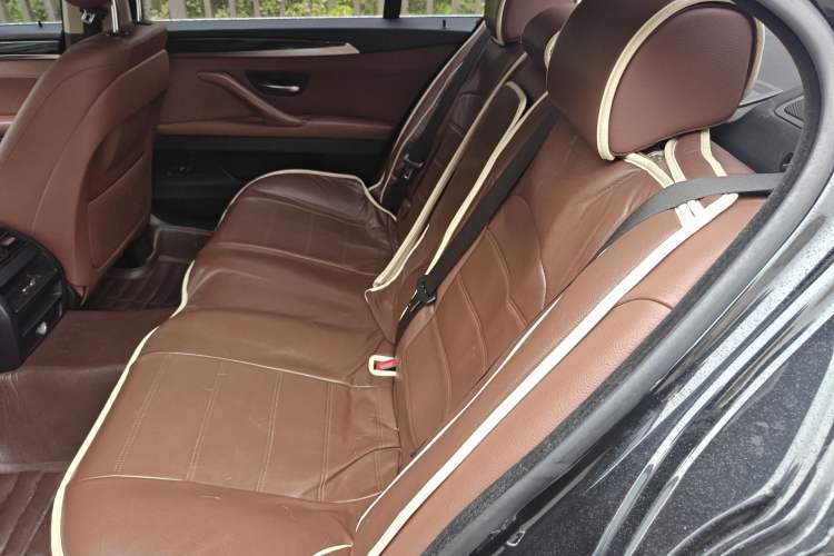 Used BMW 5 Series 2014 525Li Leading Model Left Rear Seat