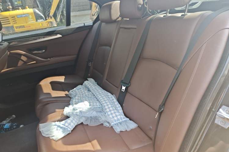 Used BMW 5 Series 2014 528Li Leading Model Left Rear Seat