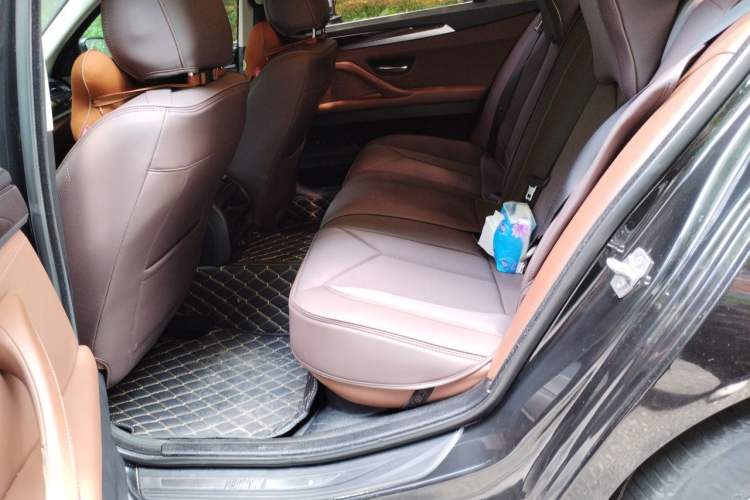 Used BMW 5 Series 2014 525Li Leading Model Left Rear Seat